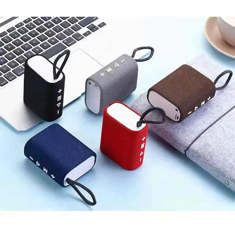 Cloth art bluetooth speakers