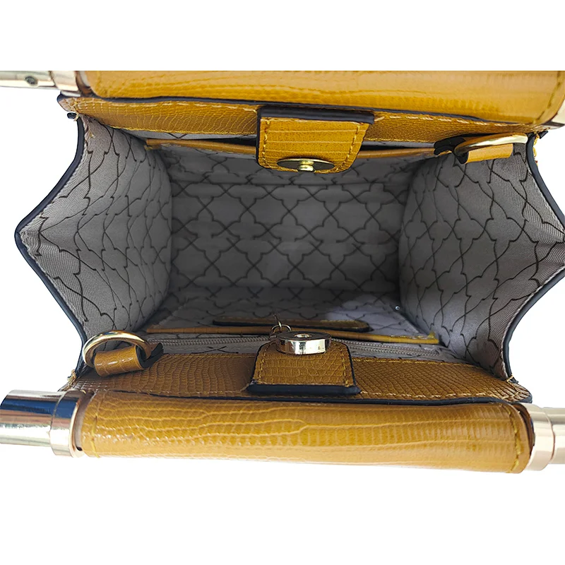 Lizard Yellow Metal handle handbag for lady Elegant Crossbody  Bag