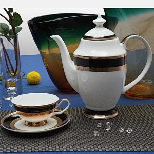 P&T Royal Ware 12 inch vintage white small bone china ceramic catering serving dish plate