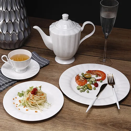 Luxury White Western Style Bone China Tableware Dinner Set Dinnerware