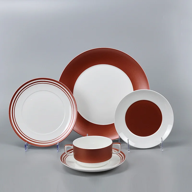 P&T Royal Ware Bone China Factory High Quality Western Style  Bone China Dinner Set Color Design Decal Plates