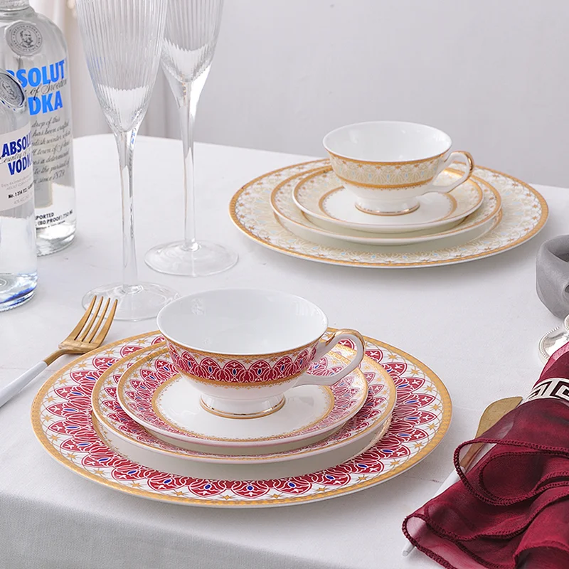 Beautiful decal bone china dinner set good design ceramic dinnerware table set
