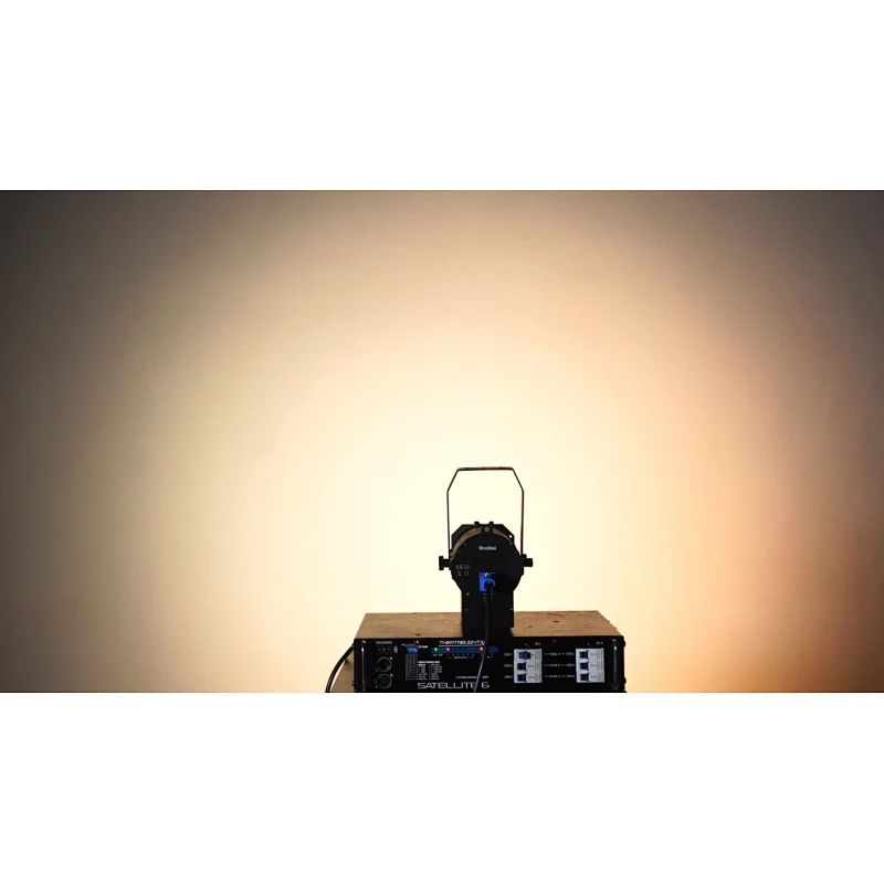 Triac Mini Fresnel 40Z