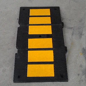 60T Rubber Speed Hump Bump Modular Speed Humps 1000mm long Road Hump with Bolts
