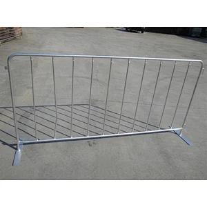 Manufacture Loose Leg Safety & Pedestrian Galvanized Heavy Duty Crowd Crowd Barriers for use individually or linked together