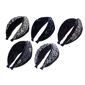 Korean version of European and American headbands for women 2020  winter headband  retro hair band  headbands wholesale