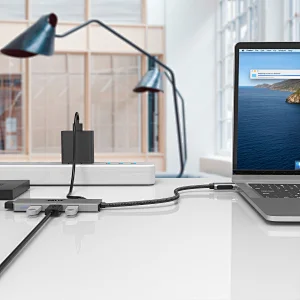 4 port USB-C 3.0 Hub with BC1.2 for data transmission and fast charging