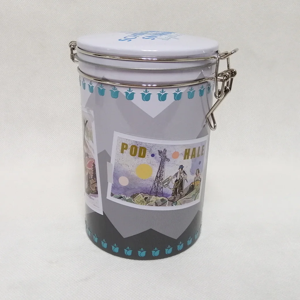 The vacuum coffee canister is the perfect storage solution for coffee lovers who want to keep their beans or grounds fresh and flavorful for a longer period.