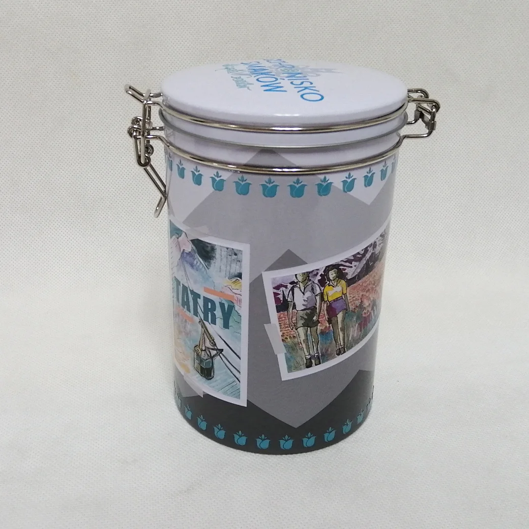 The vacuum coffee canister is the perfect storage solution for coffee lovers who want to keep their beans or grounds fresh and flavorful for a longer period.