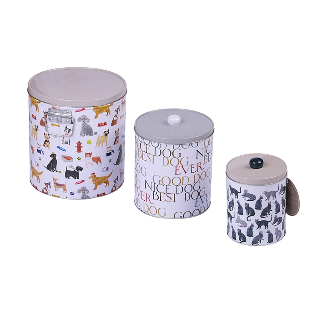 When it comes to finding the perfect gift for someone, I always turn to cookie gift tins. They're a delicious and thoughtful way to brighten someone's day. From classic chocolate chip to decadent double chocolate, there's a cookie flavor for everyone.