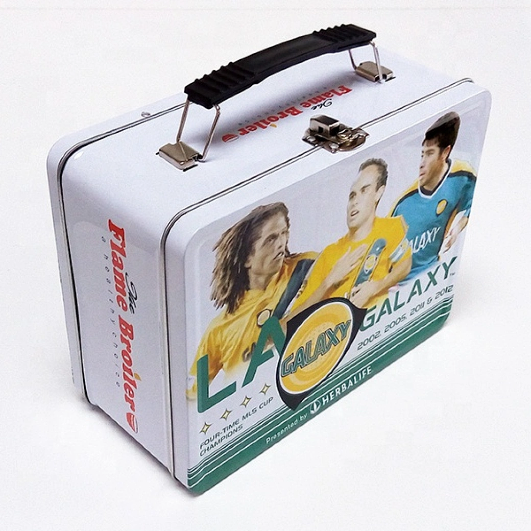 Pack your lunch in our sturdy and stylish lunch tins. Available in a variety of designs and sizes, perfect for on-the-go.