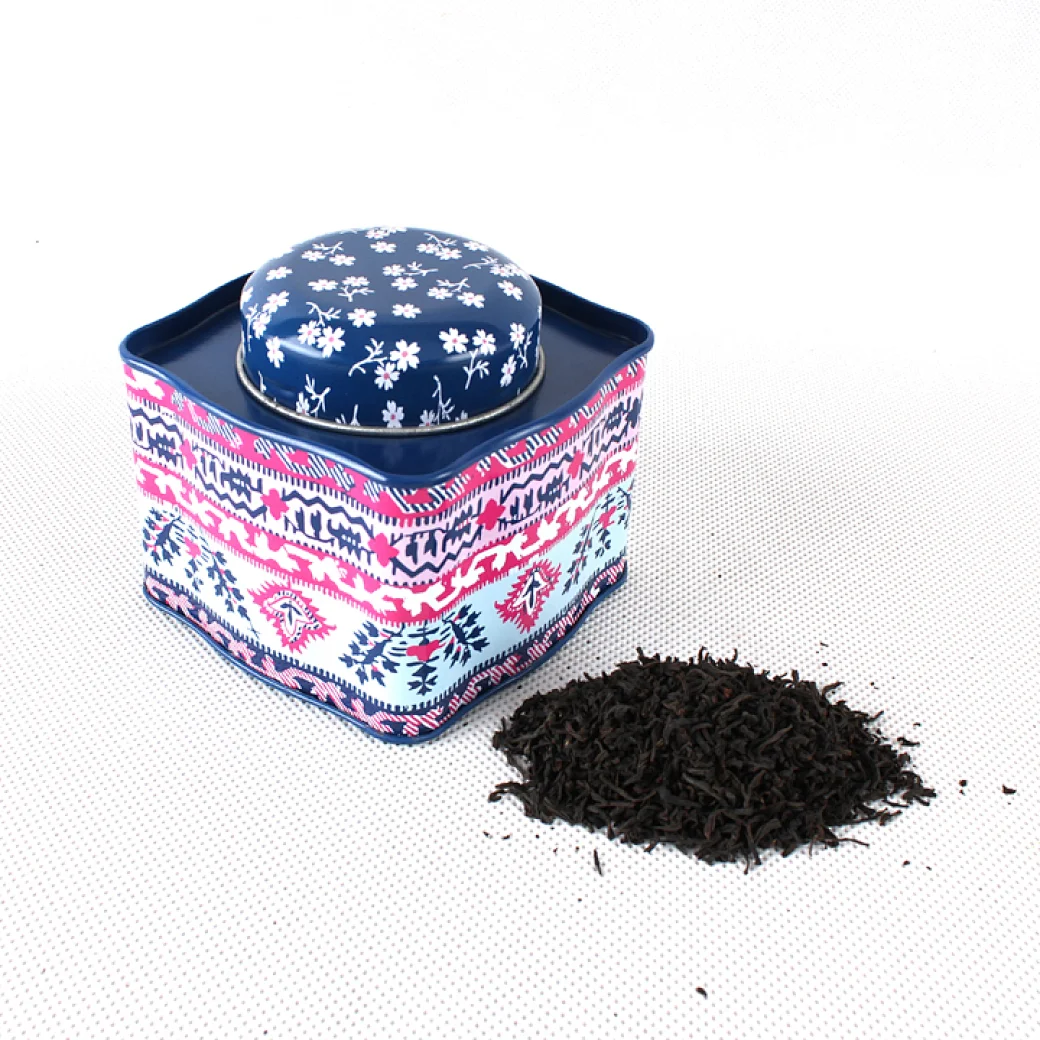 Transform your tea storage with our sleek and modern square tea tins. Designed to keep your tea fresh and flavorful, while elevating your kitchen décor. Shop now for the perfect square tea tins and enjoy a refreshing cup every time.
