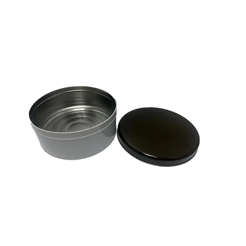Store your treats in our extra-large cookie tins with lids. Perfect for gifting or storing baked goods, these personalized tins are available in a variety of designs and sizes. Order now for a stylish and practical storage solution.