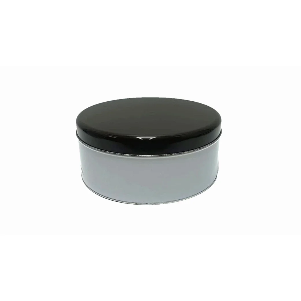 Store your treats in our extra-large cookie tins with lids. Perfect for gifting or storing baked goods, these personalized tins are available in a variety of designs and sizes. Order now for a stylish and practical storage solution.