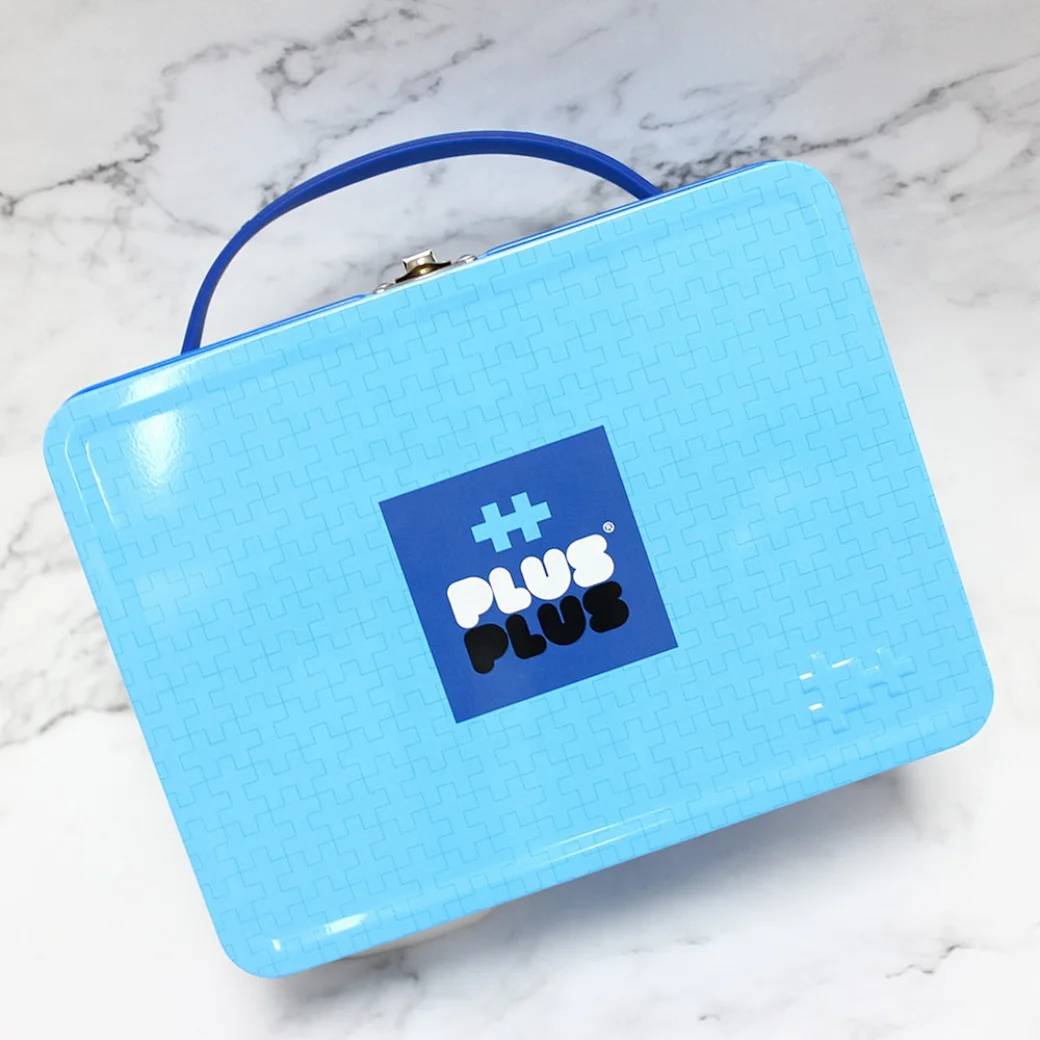 Pack your lunch in style with our tin lunch boxes. Durable and practical, available in a variety of designs and sizes.