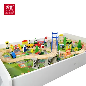 play train track