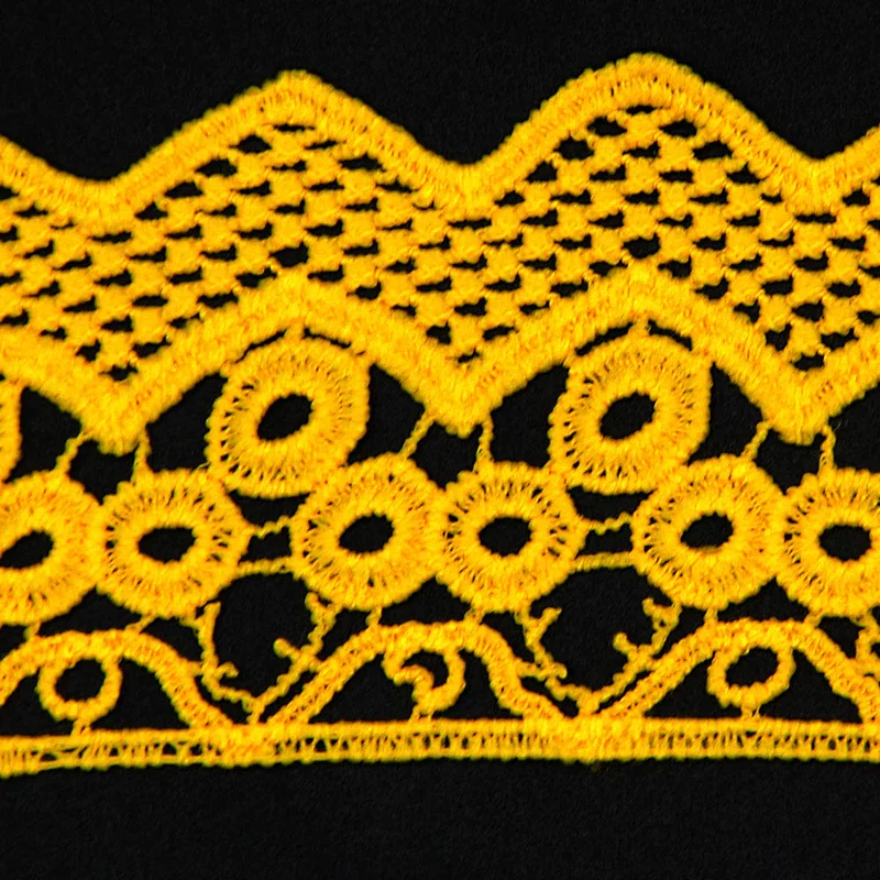 6cm Wave Shaped Round Patterns Vivid Decoration Milk Yarn Lace