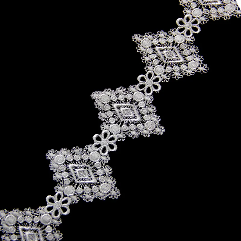 5.5cm Gurpure Embroidery Chemical Lace with Flower Design