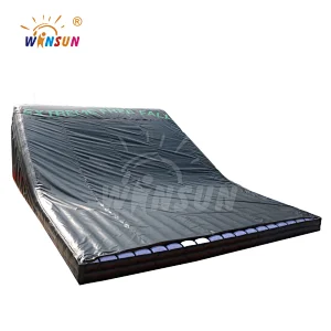 Custom extreme sport Inflatable Skiing Jump stunt airbag,big inflatable landing airbag ramp pad,sloped jump air bag mat for sale