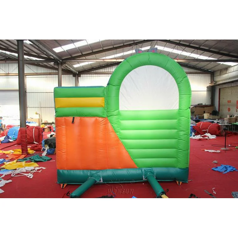 Animal World inflatable combo