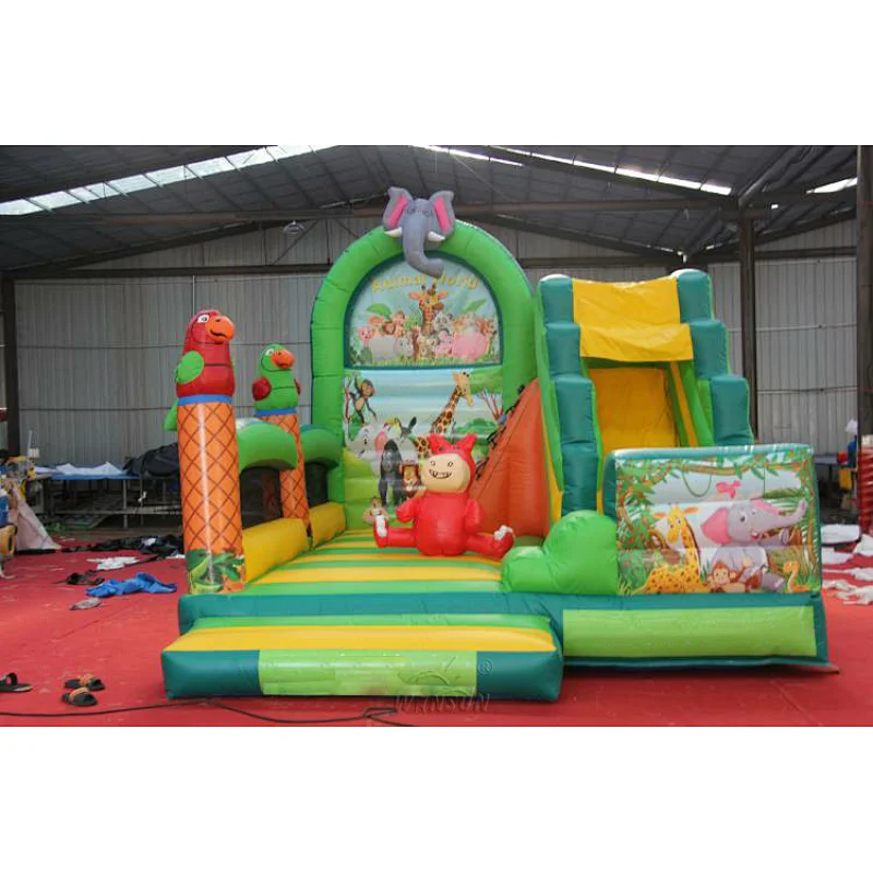 Animal World inflatable combo