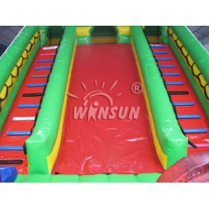 Boonia bears inflatable slide