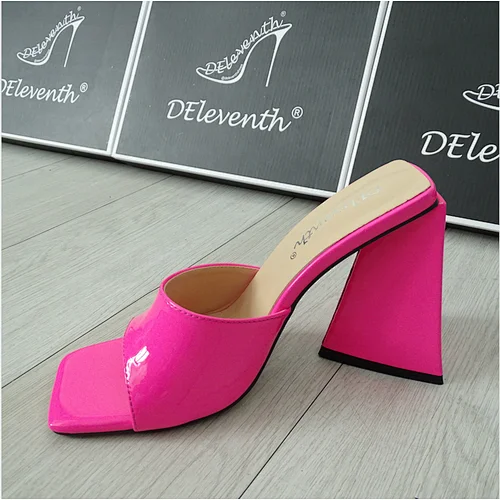 2021 Summer New Fashion Slippers Chunky Triangle Heel Square Open Toe Block Heels Slippers Sandals