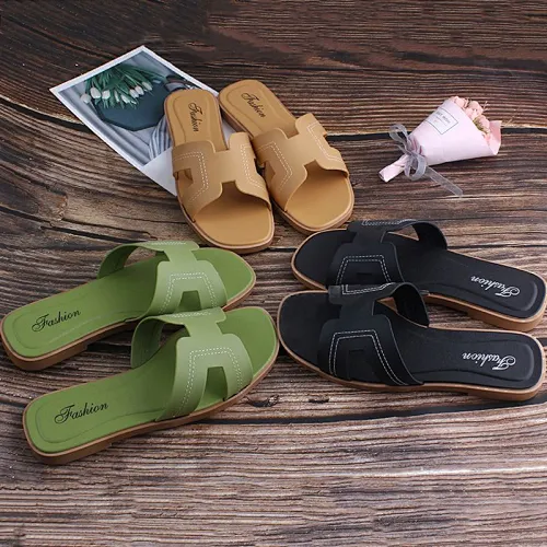 New Designs Flats Fashion for Women And Ladies Beach Pure Color Indoor Outdoor Shoes Sandals For Women Slipper