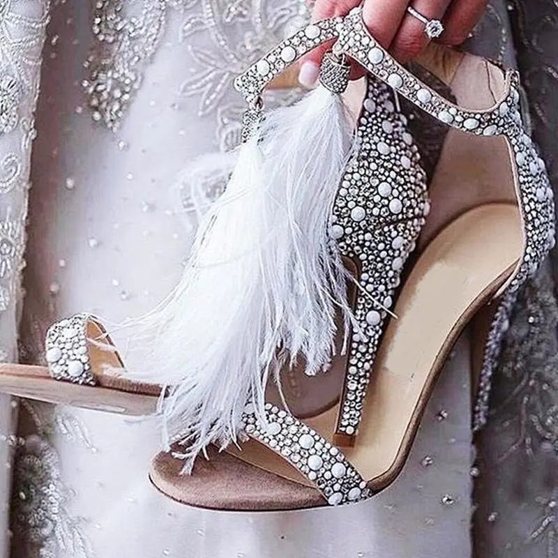 Deleventh Shoes Woman Summer Hot Selling 2020 Beautiful Rhinestone Pendants Wedding Shoes Stiletto High Heels Party Sandal Beige