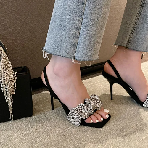 Autumn new style square head shallow mouth Rhinestone one line belt sandals women's open toe thin heel high heels design feeling
