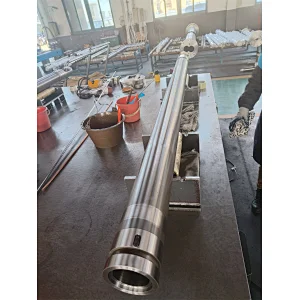 Single screw barrel for film extrusion