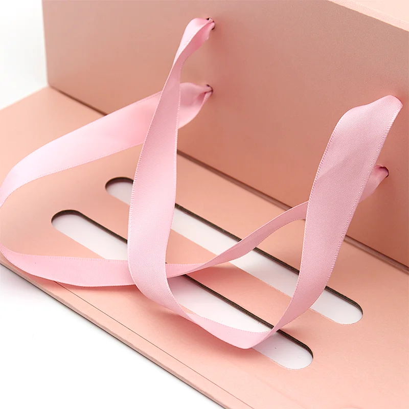 Hot Sale Recyable Customized Logo White Black Rose Gold Pink Big Magnetic Folding Box with Ribbon