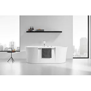 Free standing bathtub M6202