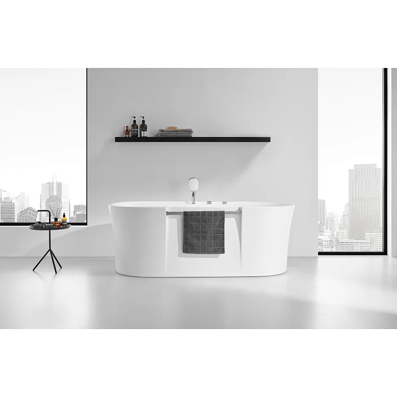 Free standing bathtub M6202