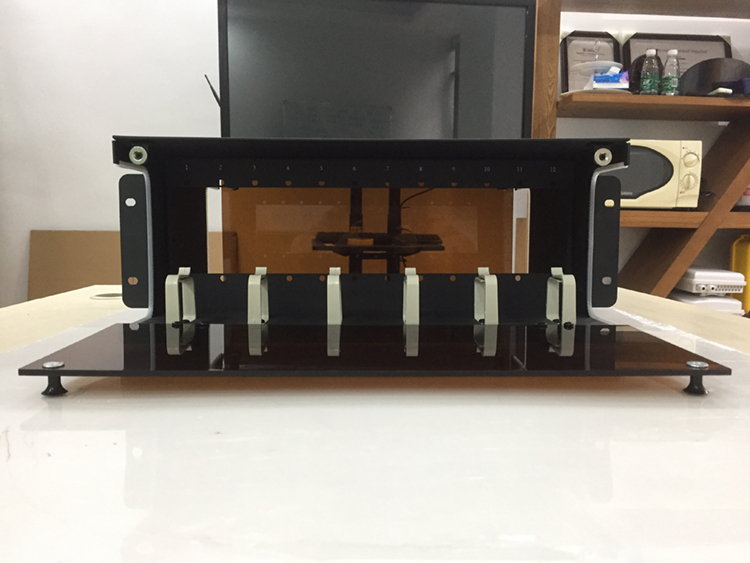1U 19 inch Patch Panel for 4xLGX