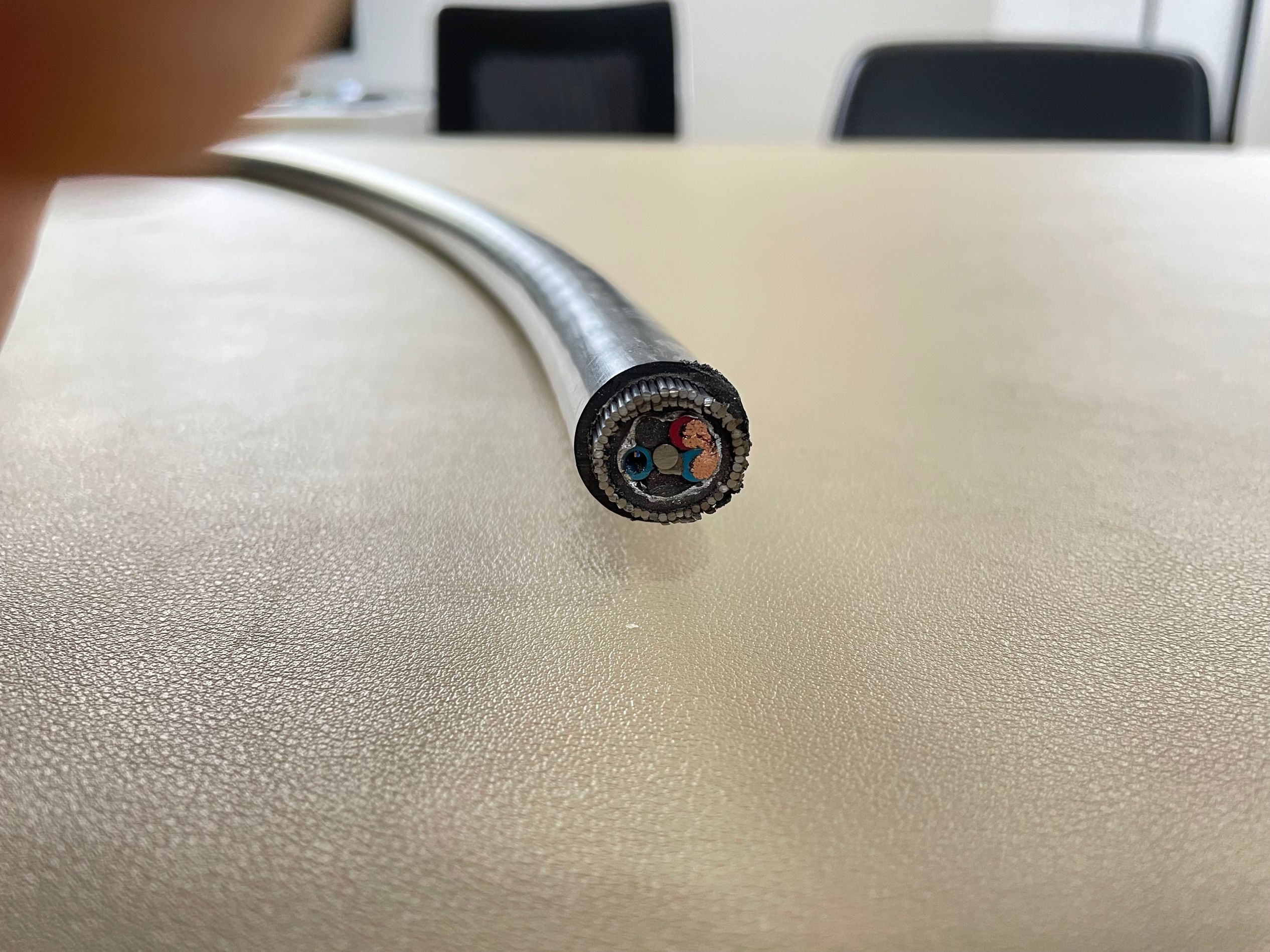 2 4 8 12 core Double Sheathed Photoelectric Composite Underwater Cable With Copper Conductors GDTA33 Submarine Fiber Optic Cable