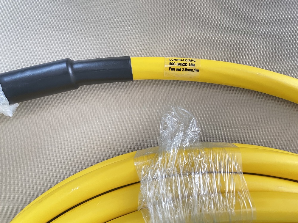 Multi Core Fan Out Fiber optic patch cable 96 Core LC APC Single Mode simplex G652D Fiber Optic Patch Cord