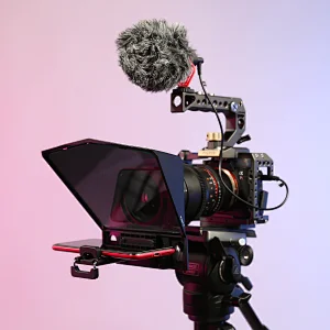 Desview Portable T2 Smartphone/Tablet/DSLR Camera Teleprompter prompter with Remote Controller/ Adapter Rings