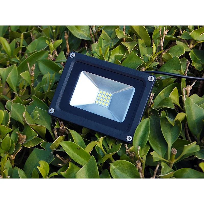 Competitive Manufacturer Price Outdoor Lighting SMD 2835 Led IP65 Solar Flood Light