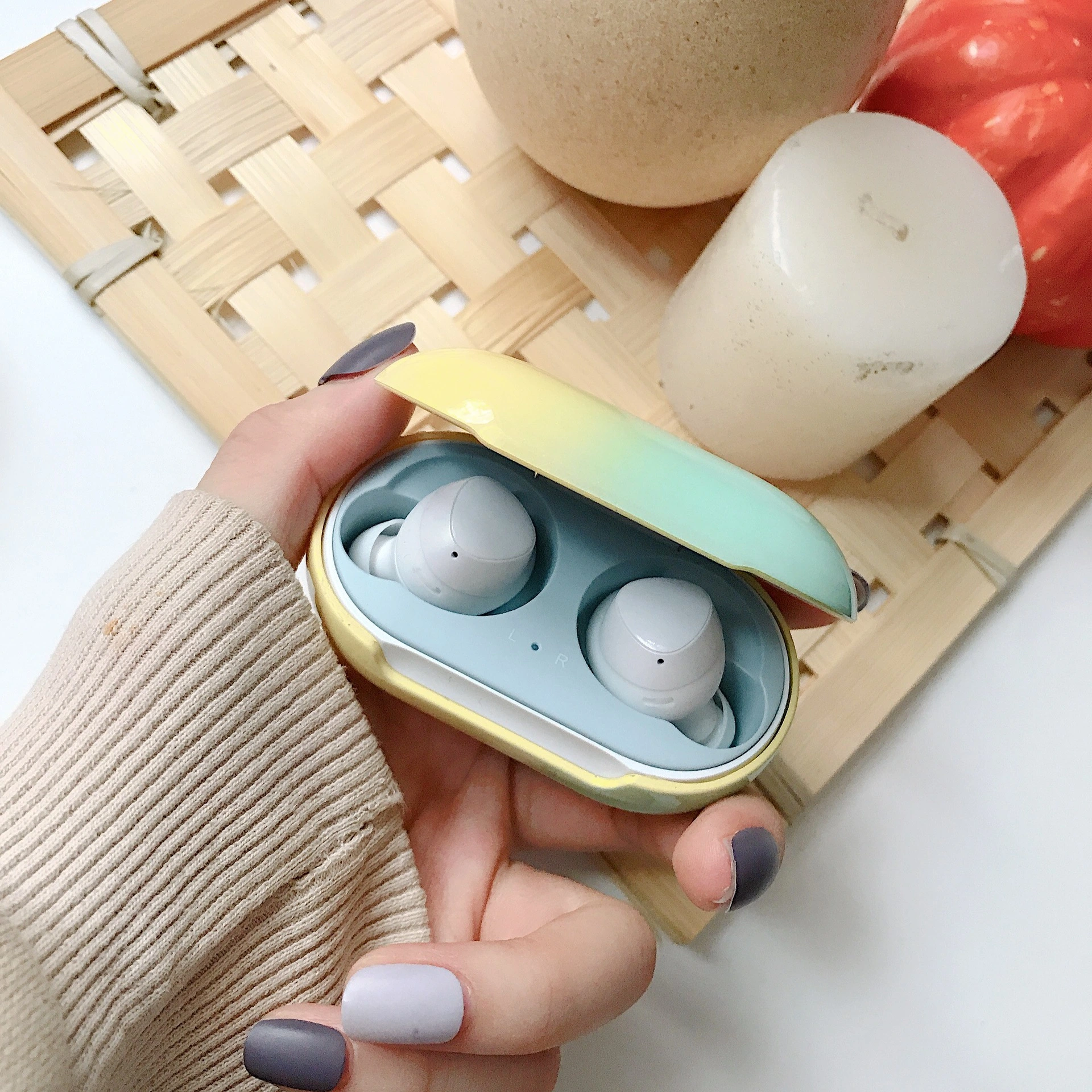 Custom Silicone Airpod Case supplier