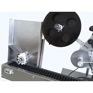 sticker labeling machine