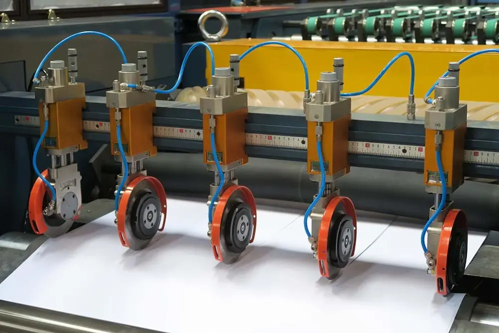 A4 paper making machine slitting.jpg