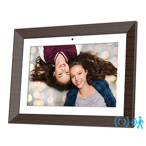 10.1 inch Wifi Digital photo frame with 32G memory
