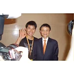 In September 2009, at the 10th Anniversary conference of Alibaba in Hangzhou Great Hall of the People
