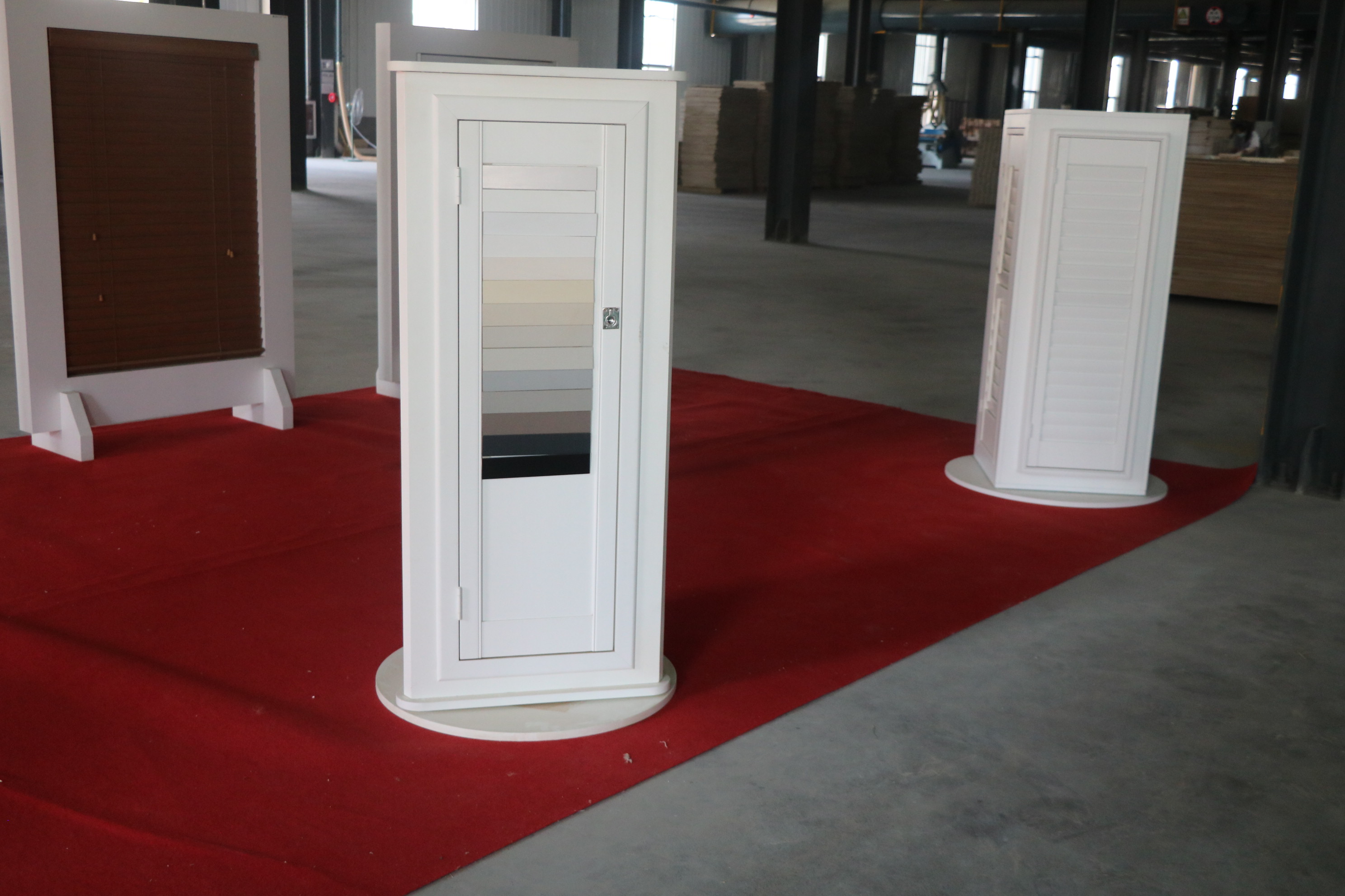 plantation shutter