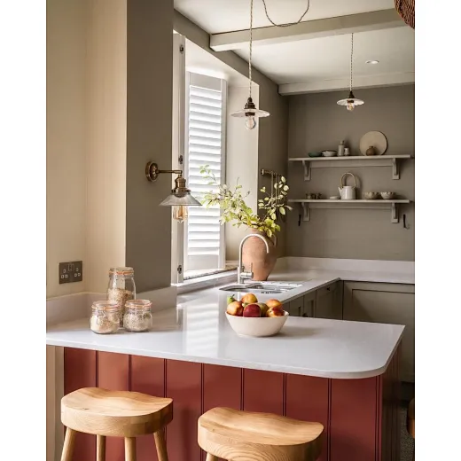 plantation shutter