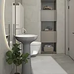 Minimalistisk grå og hvid badeværelsesdesign