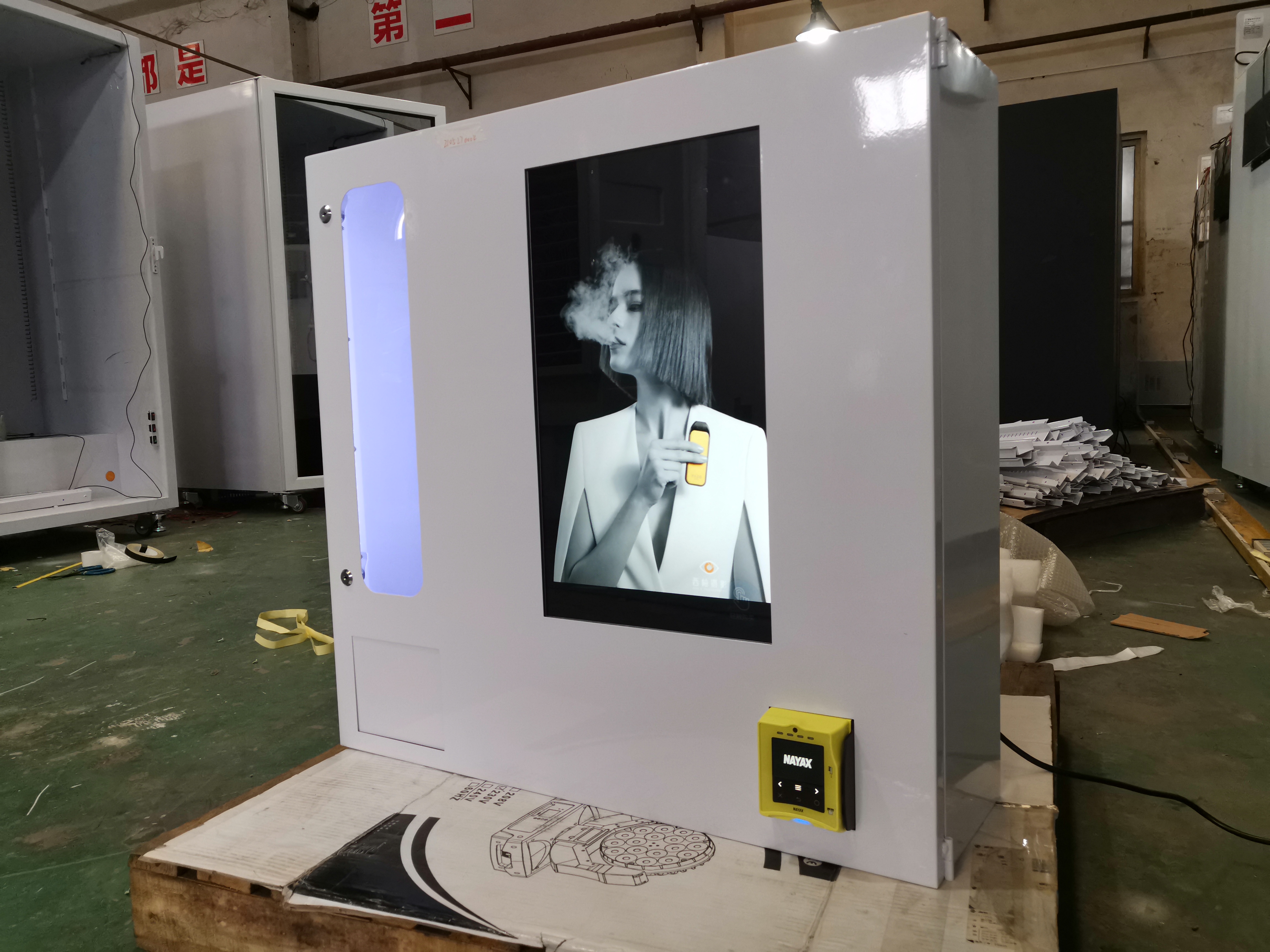 beverage mini vending machine wall mounted