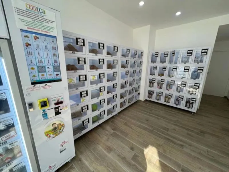 France: Fram product vending machine in France Micron smart cooling locker vending machine