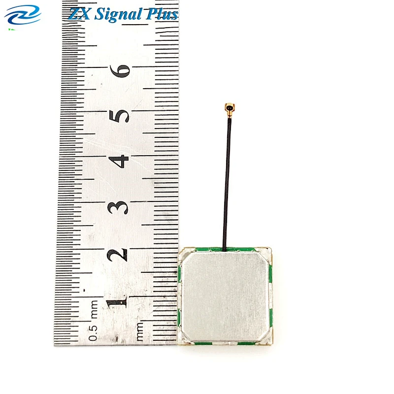 Antena GPS activa de 15 * 15 * 6.3 mm